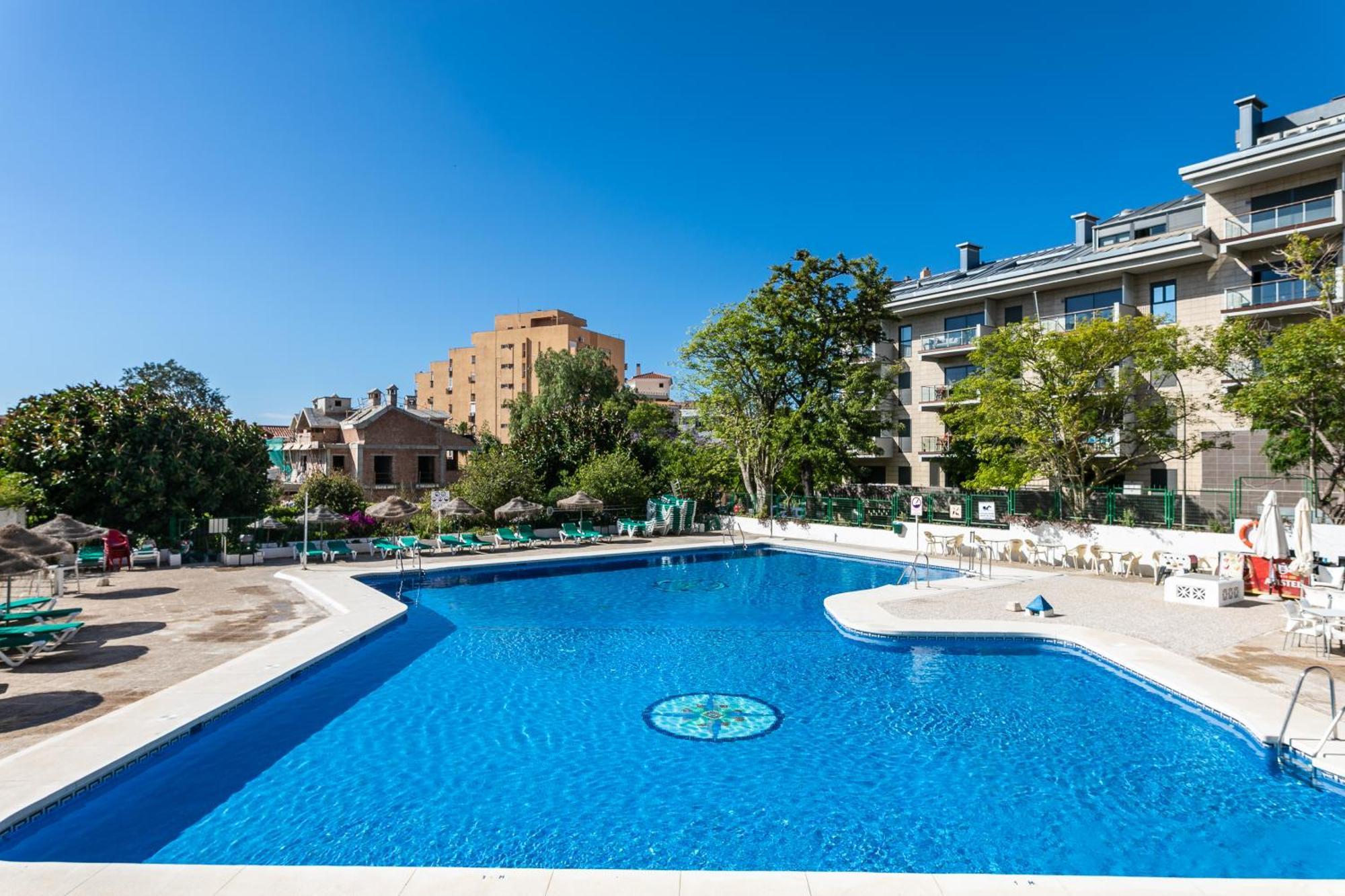Weforyou Benalmadena Center ภายนอก รูปภาพ