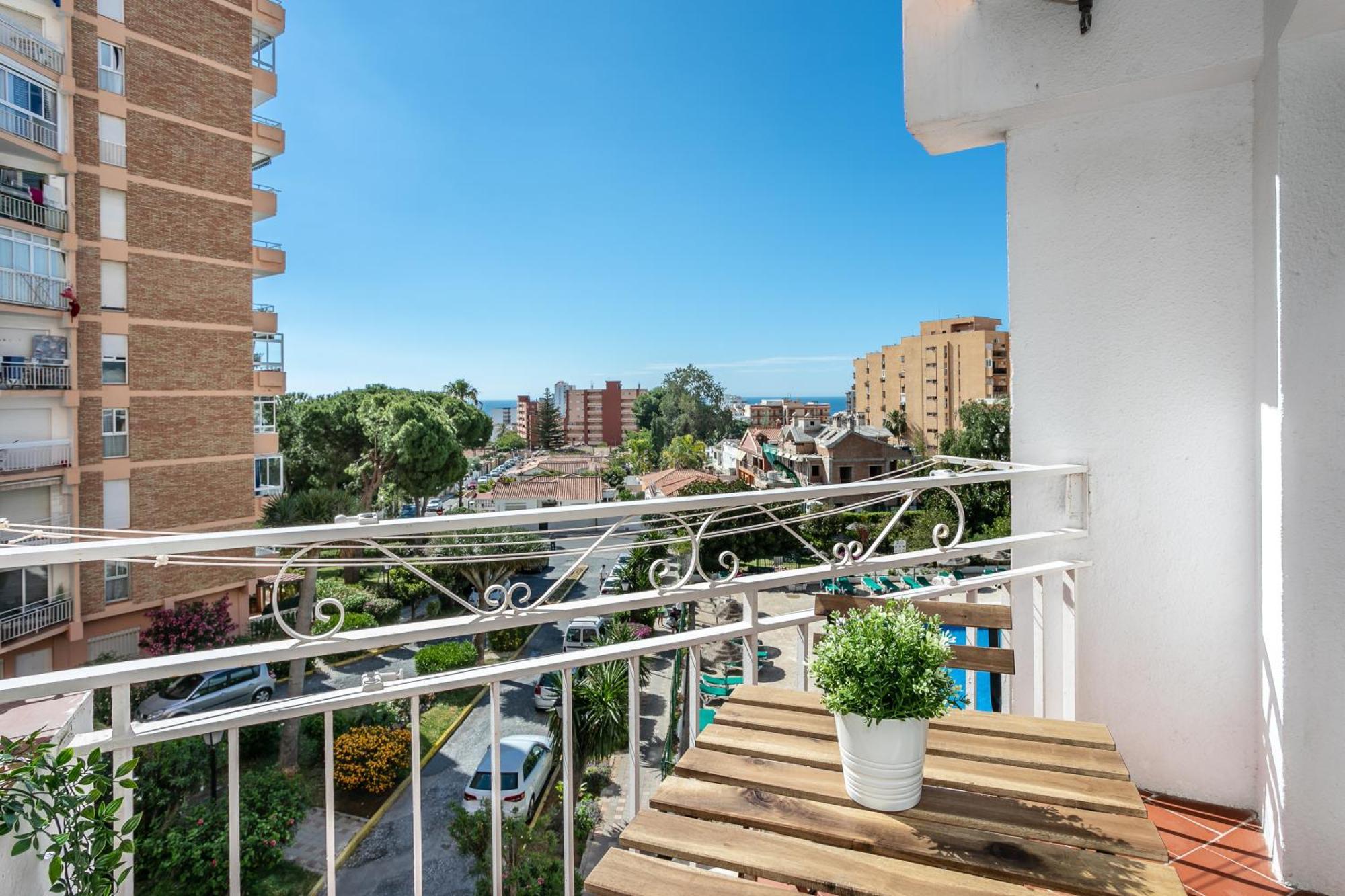 Weforyou Benalmadena Center ภายนอก รูปภาพ